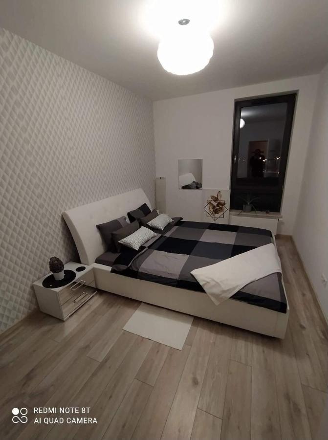 Apartament Gdynia Centrum - Silvaking Dla Wymagajacych Exterior foto