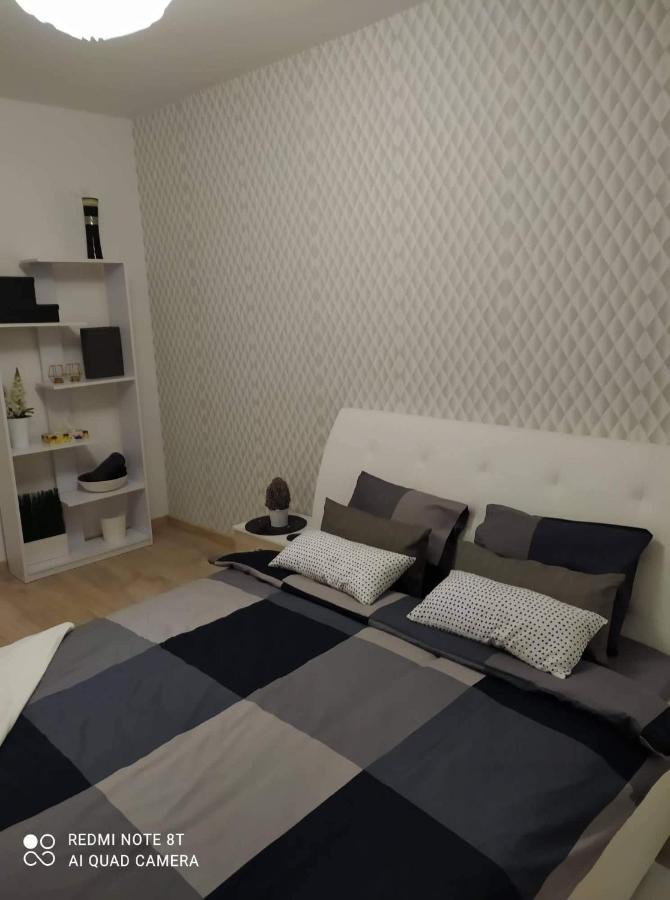 Apartament Gdynia Centrum - Silvaking Dla Wymagajacych Exterior foto